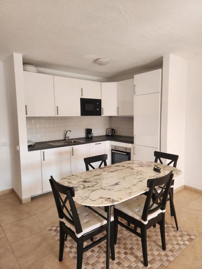 Under The Lime, Beautiful Apartment Los Cristianos Los Cristianos  Esterno foto